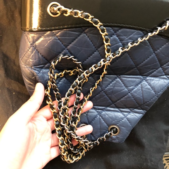 CHANEL GABRIELLE BACKPACK NAVY/BLACK SMALL - Picture 7 of 9